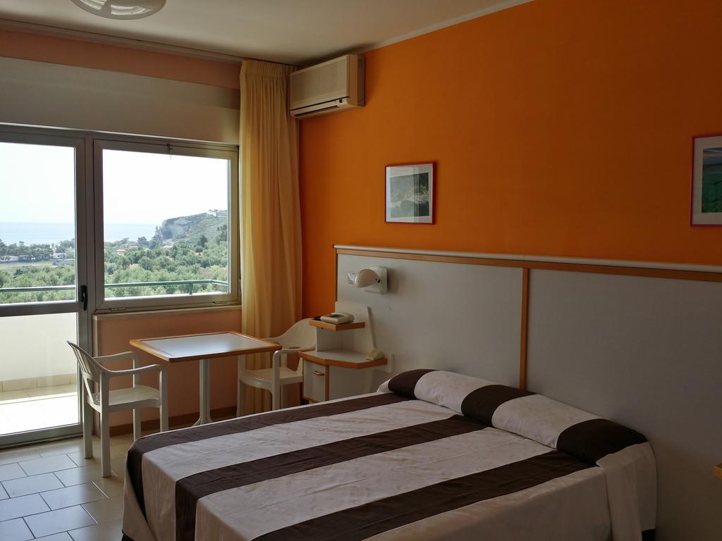 Centro Di Soggiorno Il Belvedere Vieste Pokój zdjęcie